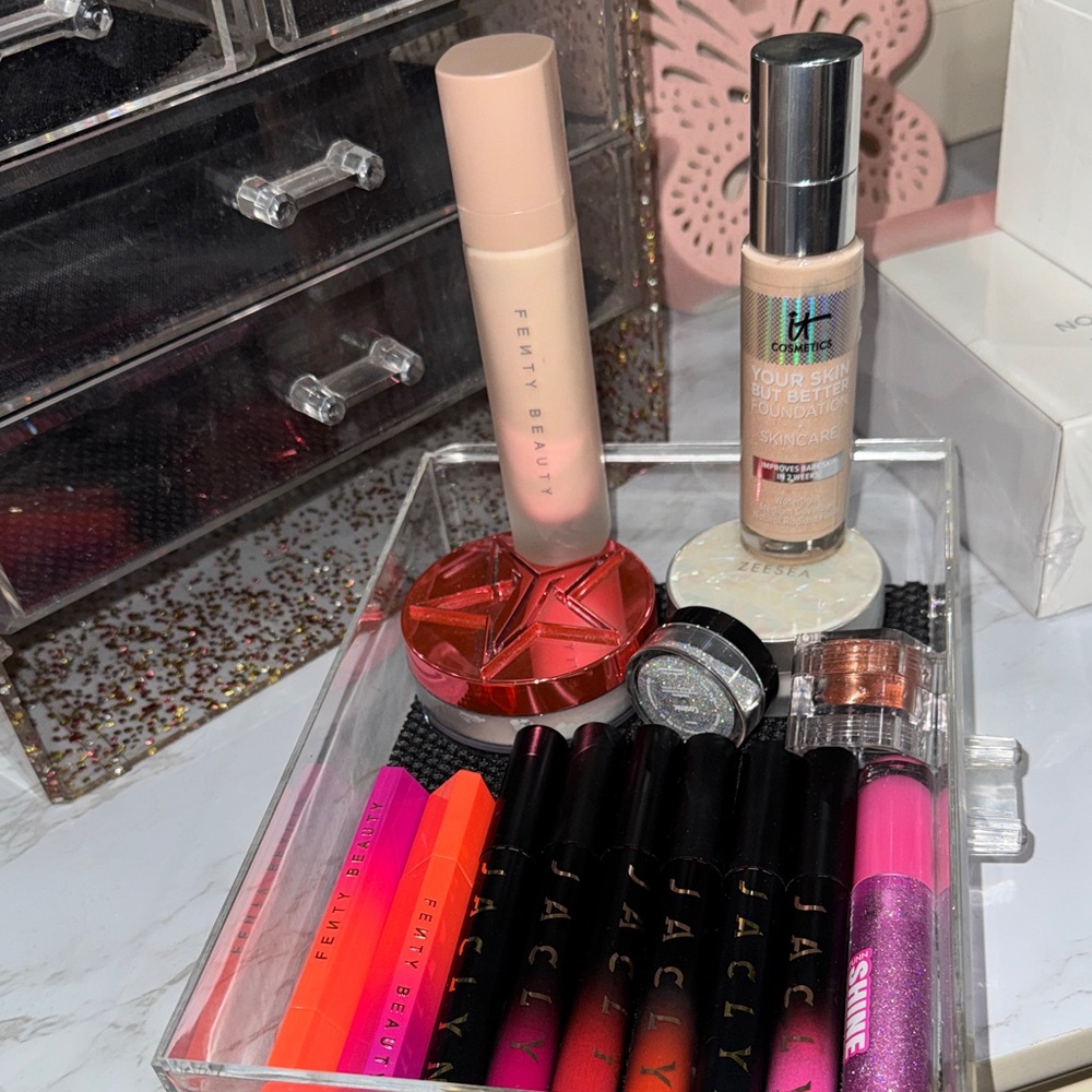 MAKEUP BUNDLE